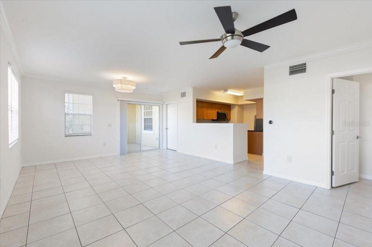 1050 Villagio Circle, Unit 102, Sarasota, FL 34237 Photo