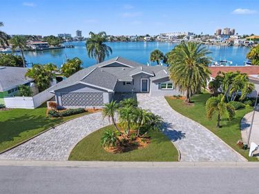 17362 KENNEDY DRIVE, NORTH REDINGTON BEACH, FL 33708