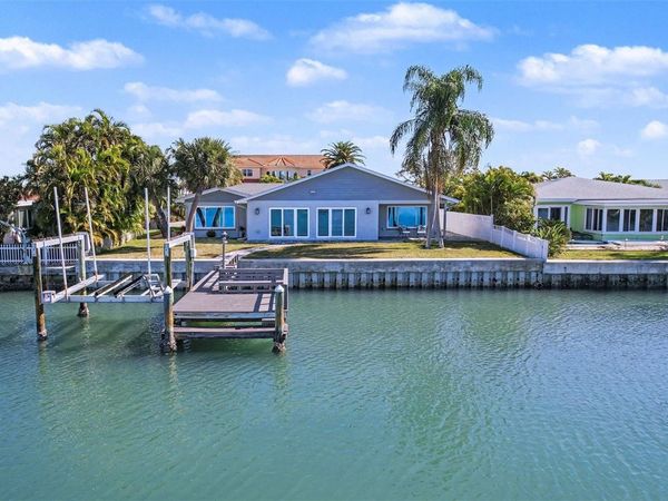 17362 KENNEDY DRIVE, NORTH REDINGTON BEACH, FL 33708