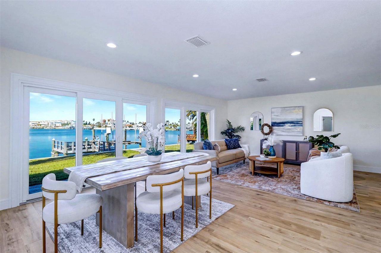 17362 Kennedy Drive, North Redington Beach, FL 33708 Photo