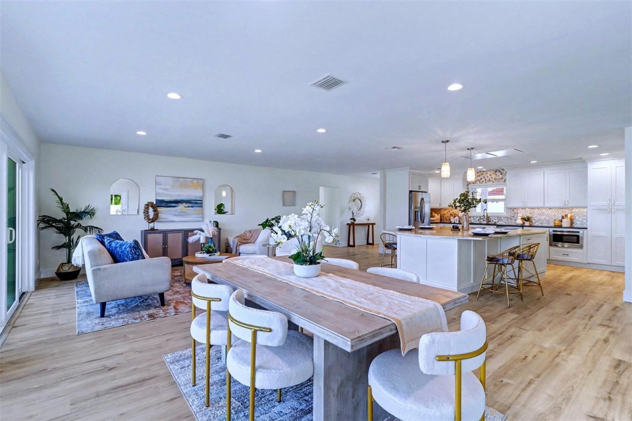 17362 Kennedy Drive, North Redington Beach, FL 33708 Photo