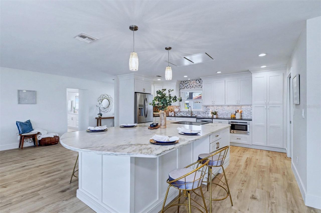 17362 Kennedy Drive, North Redington Beach, FL 33708 Photo