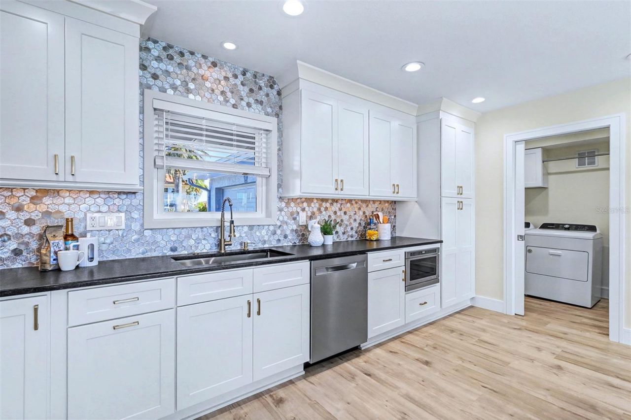 17362 Kennedy Drive, North Redington Beach, FL 33708 Photo