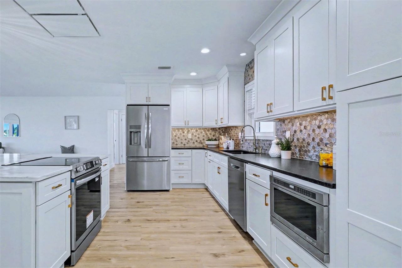 17362 Kennedy Drive, North Redington Beach, FL 33708 Photo