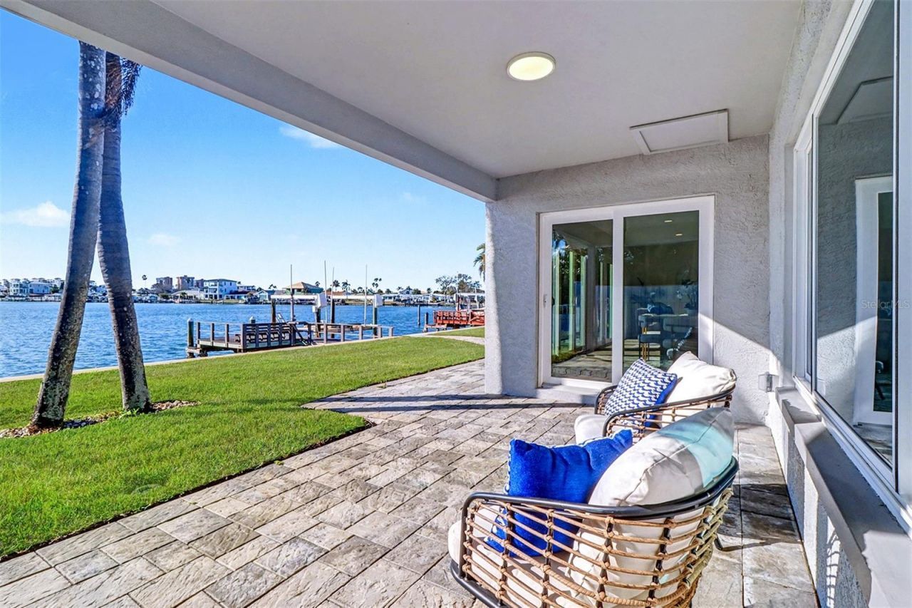 17362 Kennedy Drive, North Redington Beach, FL 33708 Photo