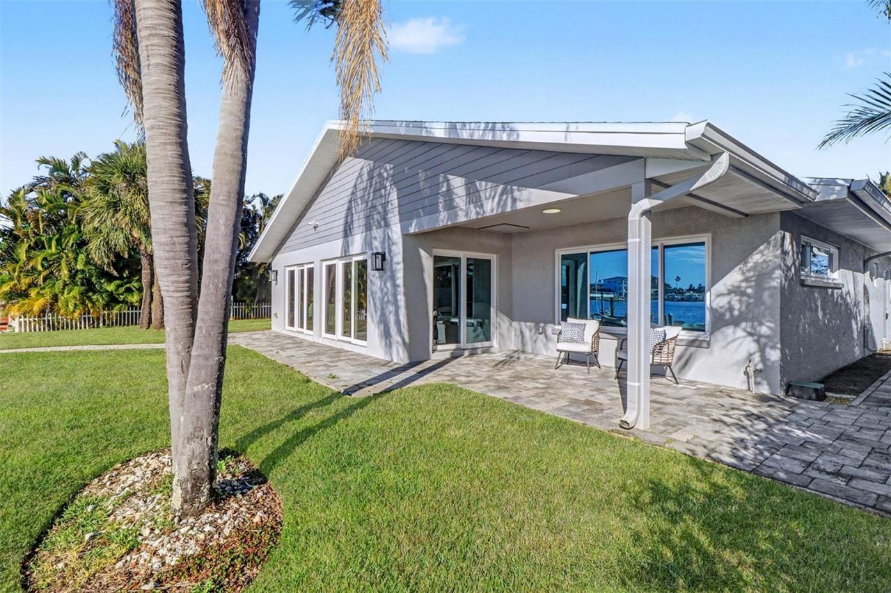 17362 Kennedy Drive, North Redington Beach, FL 33708 Photo
