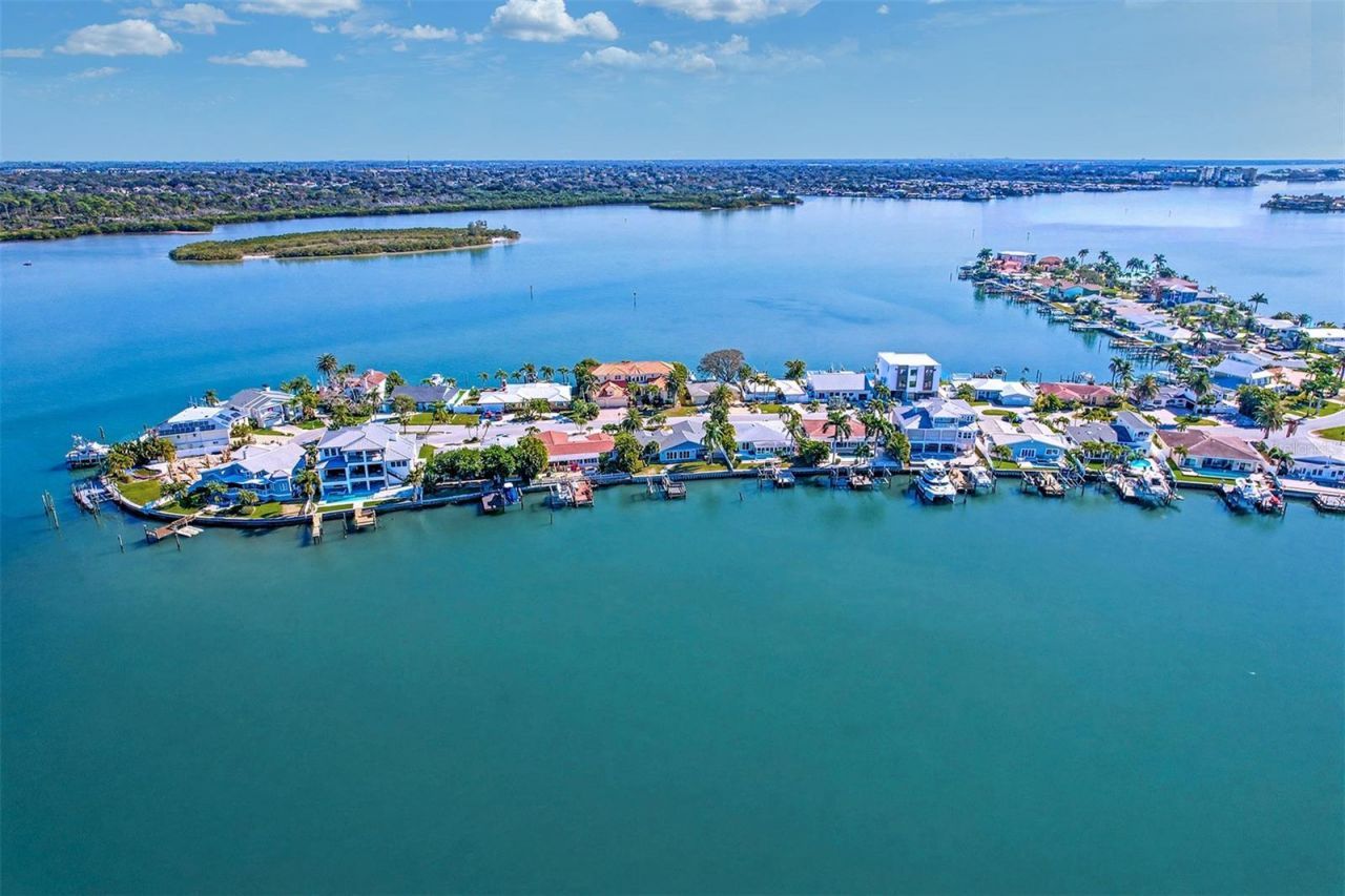 17362 Kennedy Drive, North Redington Beach, FL 33708 Photo