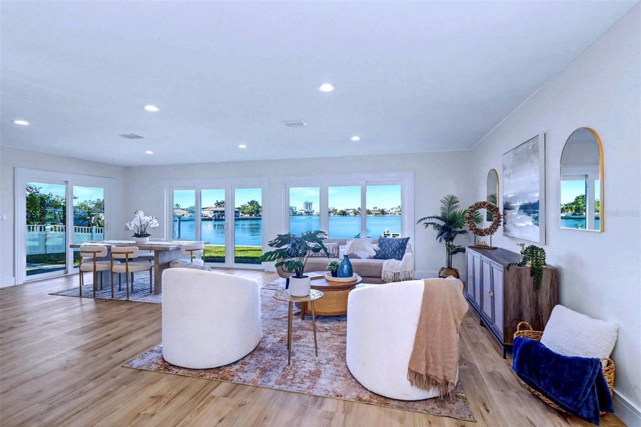 17362 Kennedy Drive, North Redington Beach, FL 33708 Photo