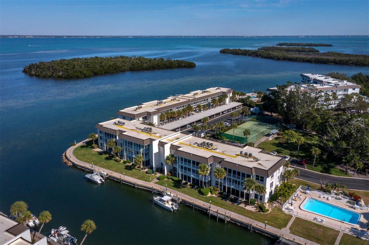4320 Falmouth Drive, Unit 103, Longboat Key, FL 34228 Photo