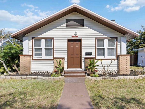 2710 3RD AVENUE W, BRADENTON, FL 34205