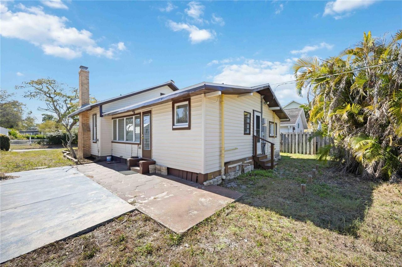 2710 3rd Avenue W, Bradenton, FL 34205 Photo