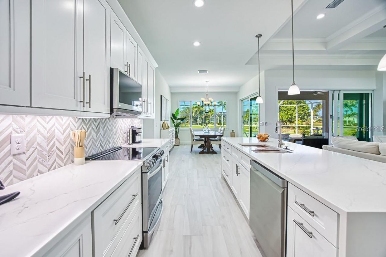 16381 Cape Horn Boulevard, Punta Gorda, FL 33955 Photo