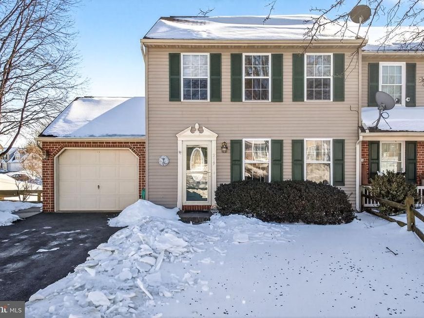 219 Chelmsford Drive, Marietta, PA 17547 Main Photo