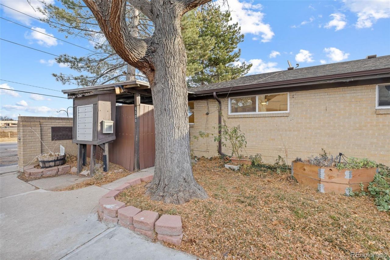 6534 W 14th Avenue, Lakewood, CO 80214 Main Photo