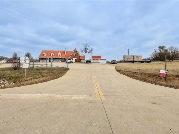 160 HWY 320, Carnesville, GA 30521