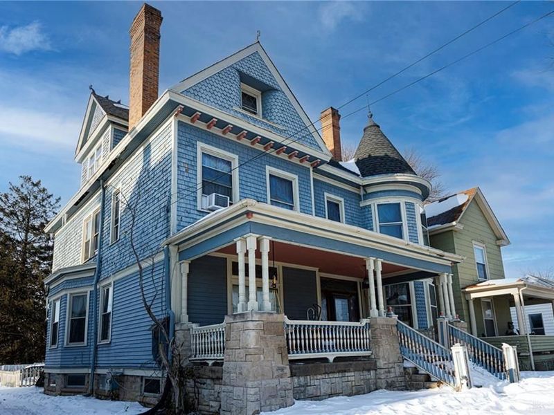 305 E Main Street, Blanchester, OH 45107 Photo 2