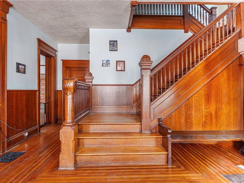 305 E Main Street, Blanchester, OH 45107 Photo 4