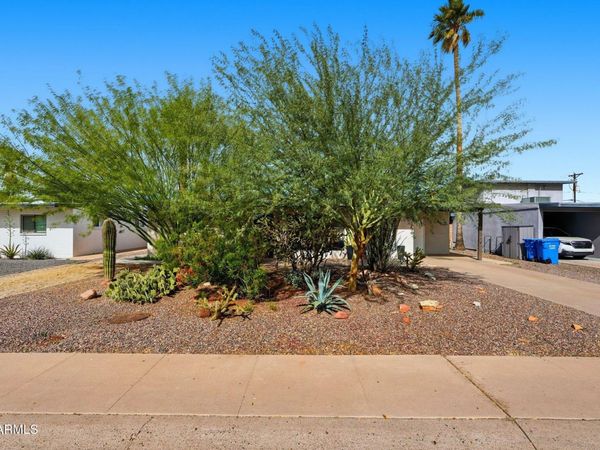 2326 E MULBERRY Drive, Phoenix, AZ 85016