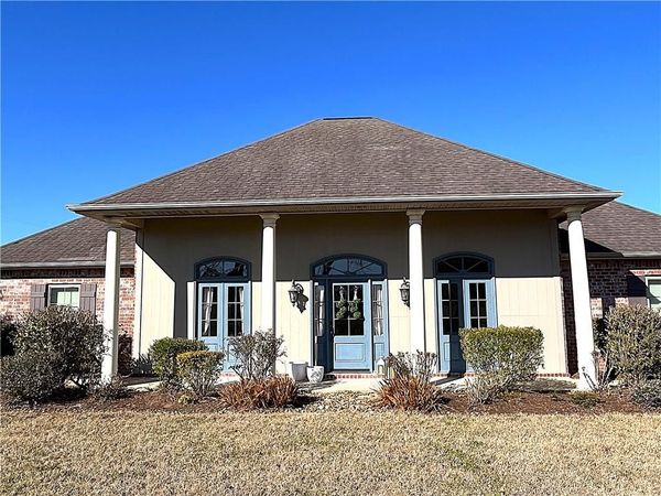 3022 CHARRIER Street, Hessmer, LA 71350