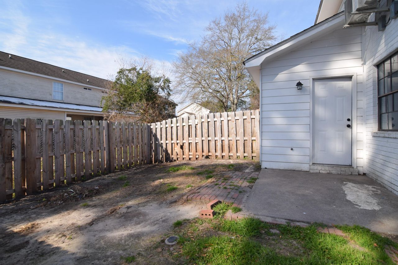 7721 Oldridge Road Photo 9