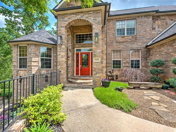 1502 NE Bluff Spring Avenue, Bentonville, AR 72712