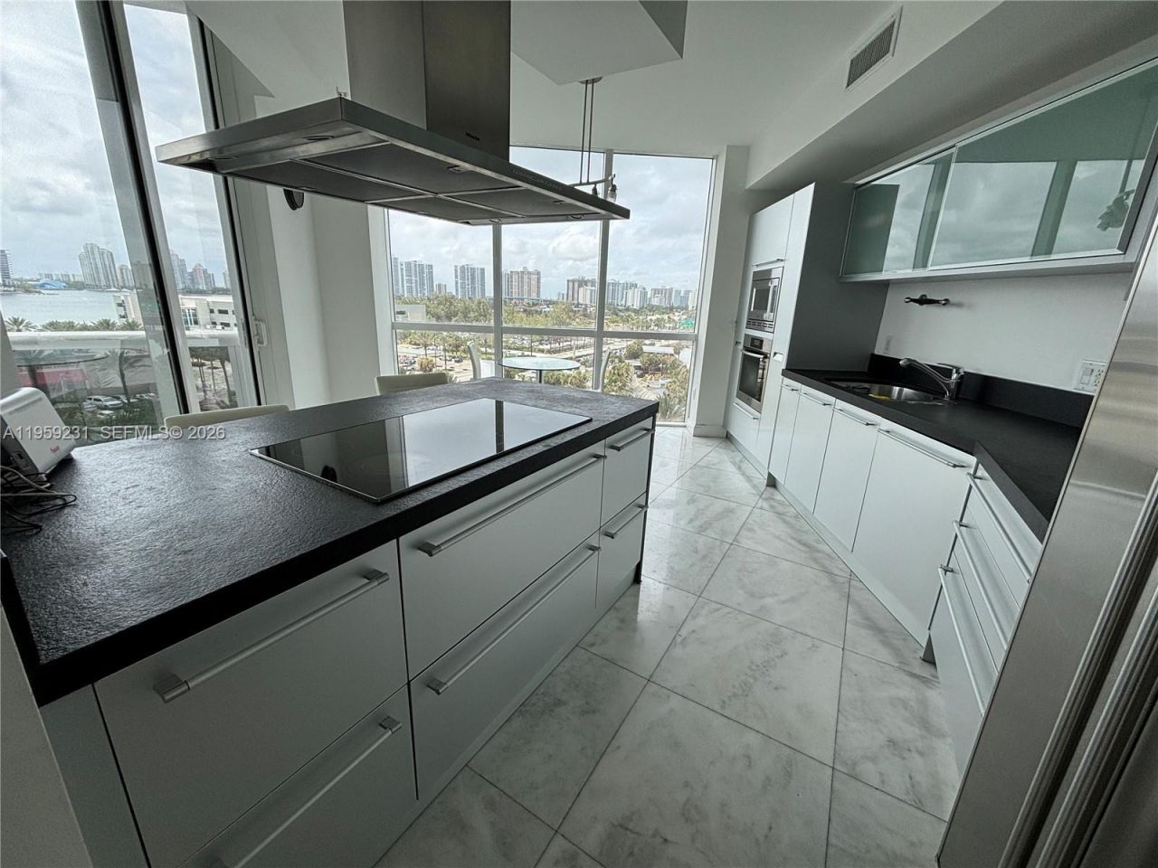 18201 Collins Ave, Unit 801, Sunny Isles Beach, FL 33160 Photo