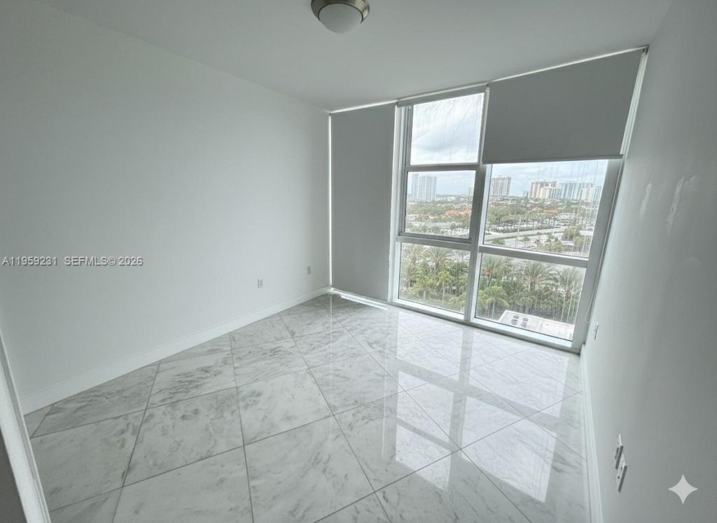 18201 Collins Ave, Unit 801, Sunny Isles Beach, FL 33160 Photo
