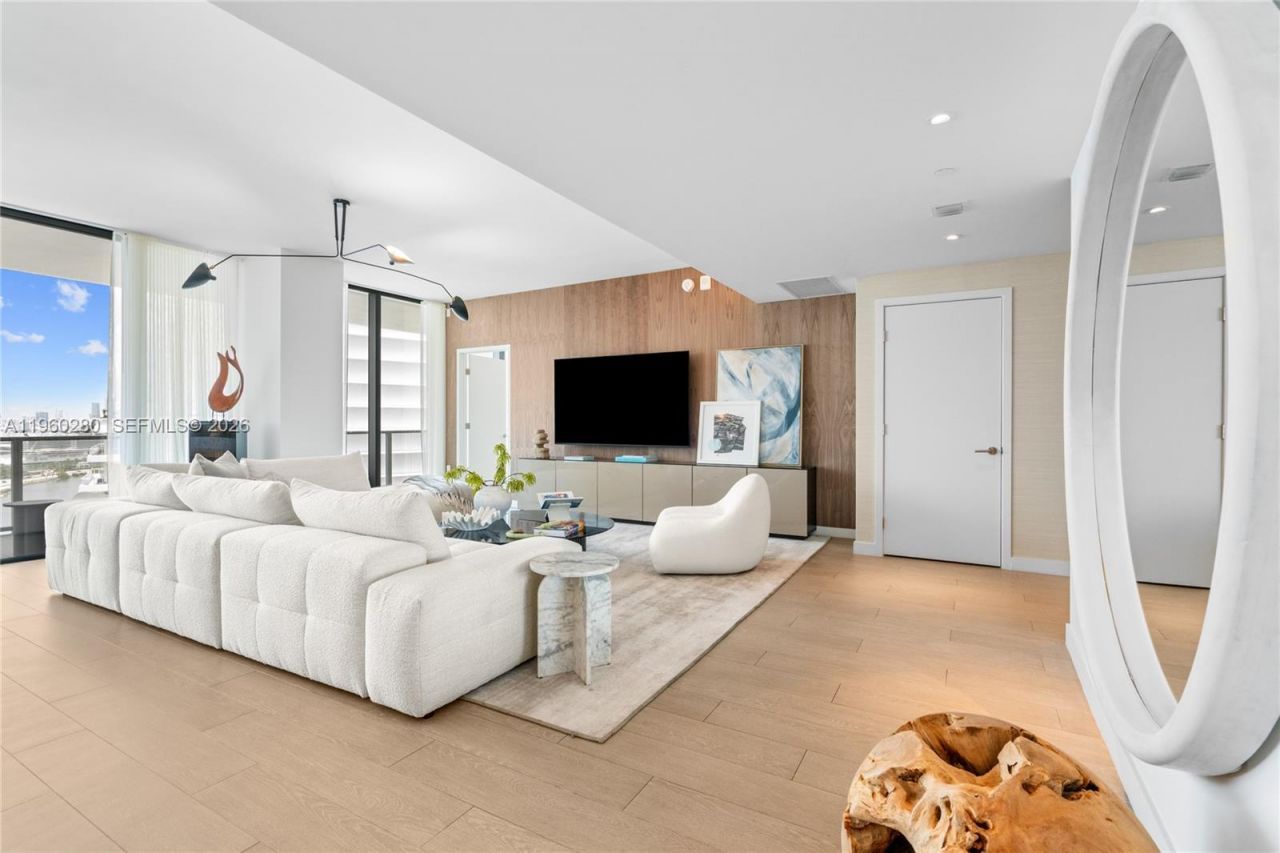 500 Alton, Unit 2203, Miami Beach, FL 33139 Photo