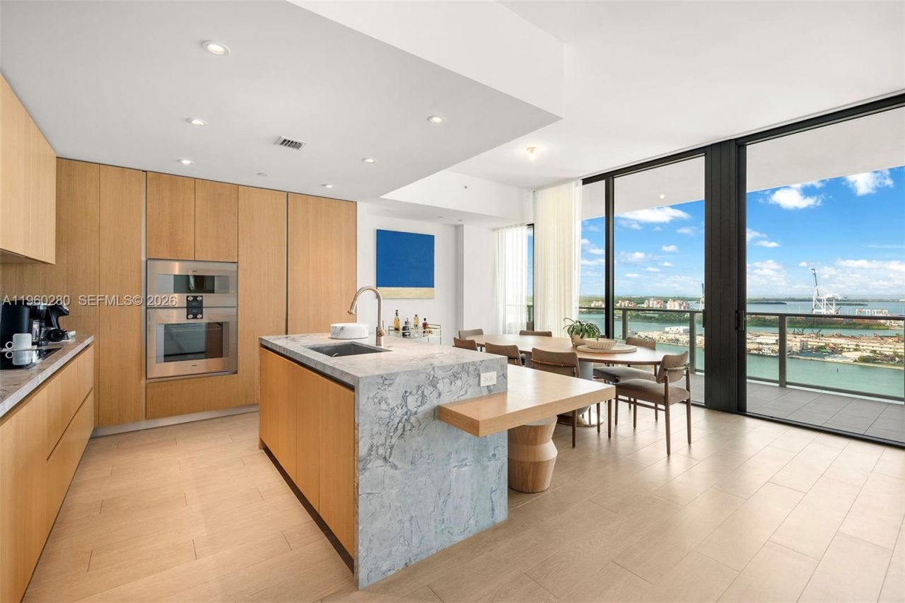 500 Alton, Unit 2203, Miami Beach, FL 33139 Photo