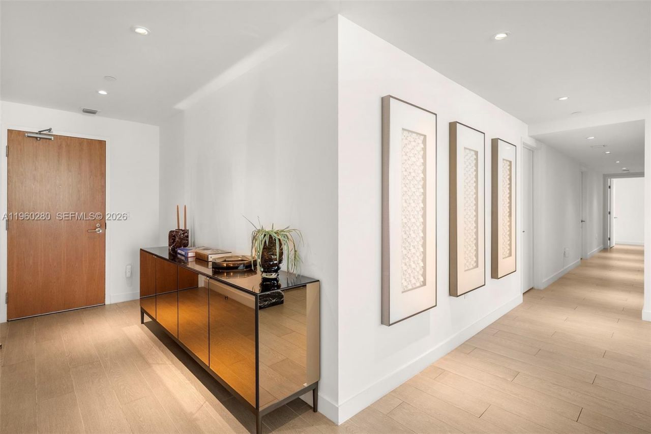 500 Alton, Unit 2203, Miami Beach, FL 33139 Photo