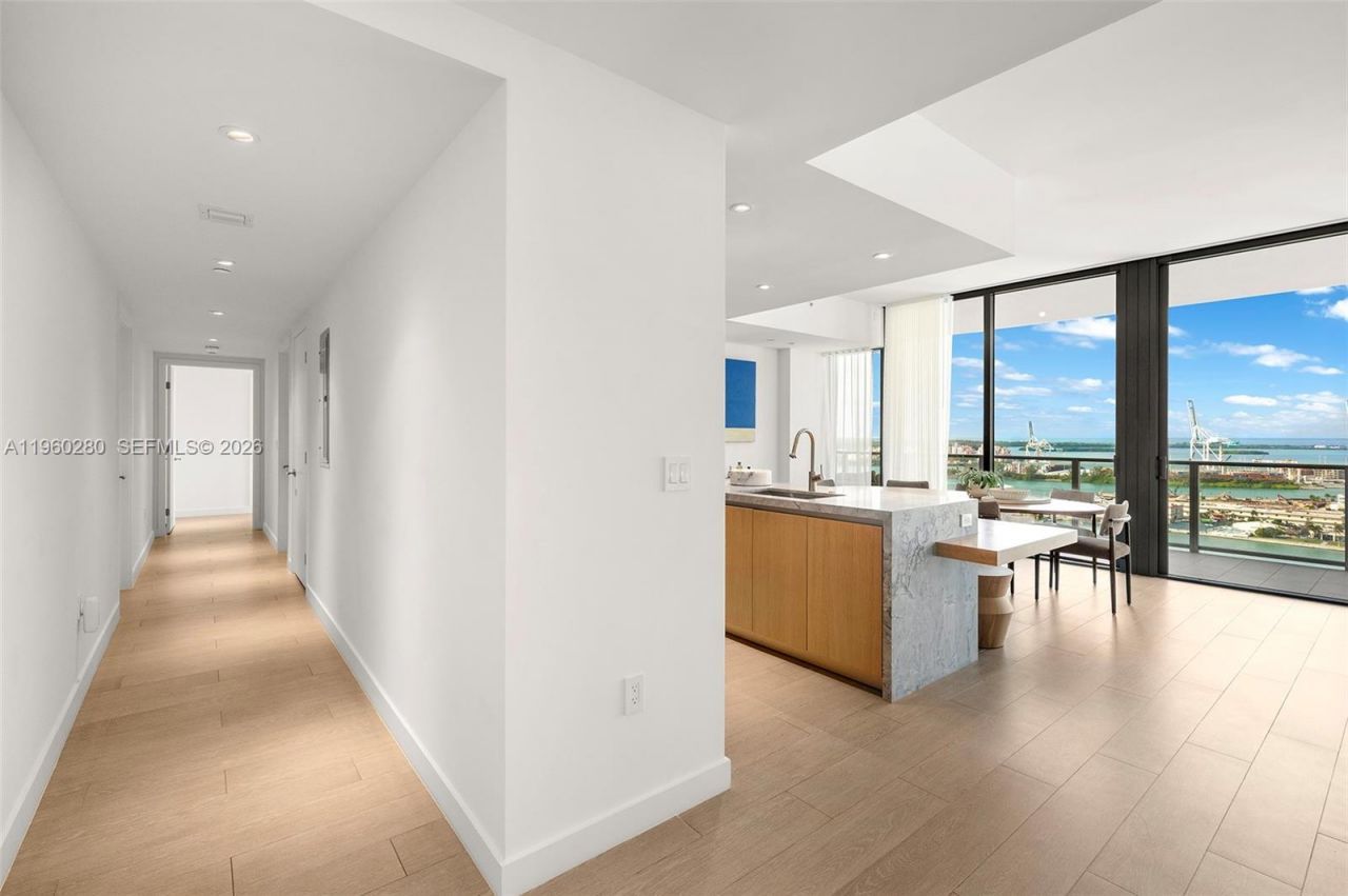 500 Alton, Unit 2203, Miami Beach, FL 33139 Photo