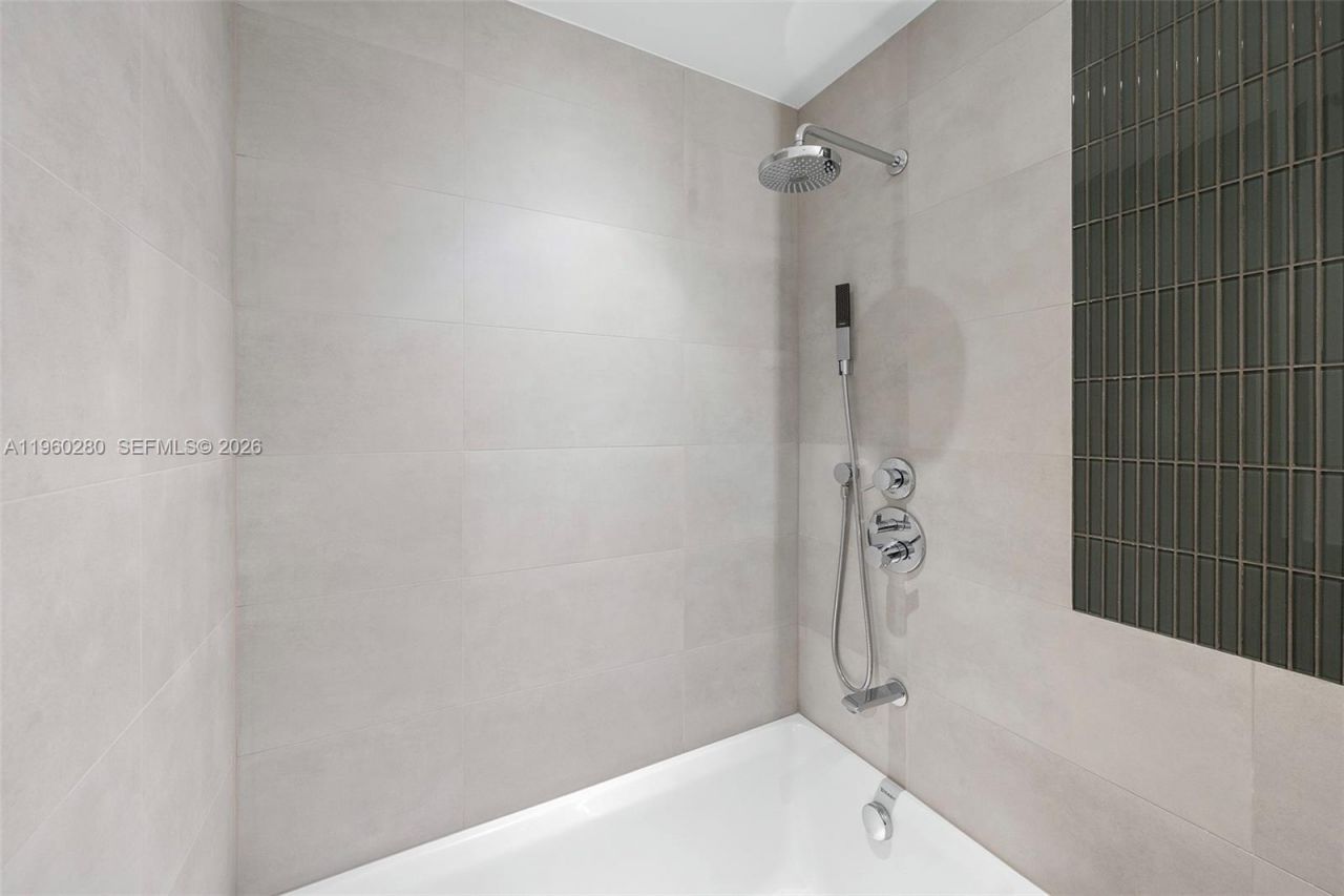 500 Alton, Unit 2203, Miami Beach, FL 33139 Photo