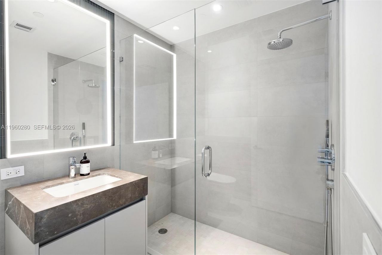 500 Alton, Unit 2203, Miami Beach, FL 33139 Photo