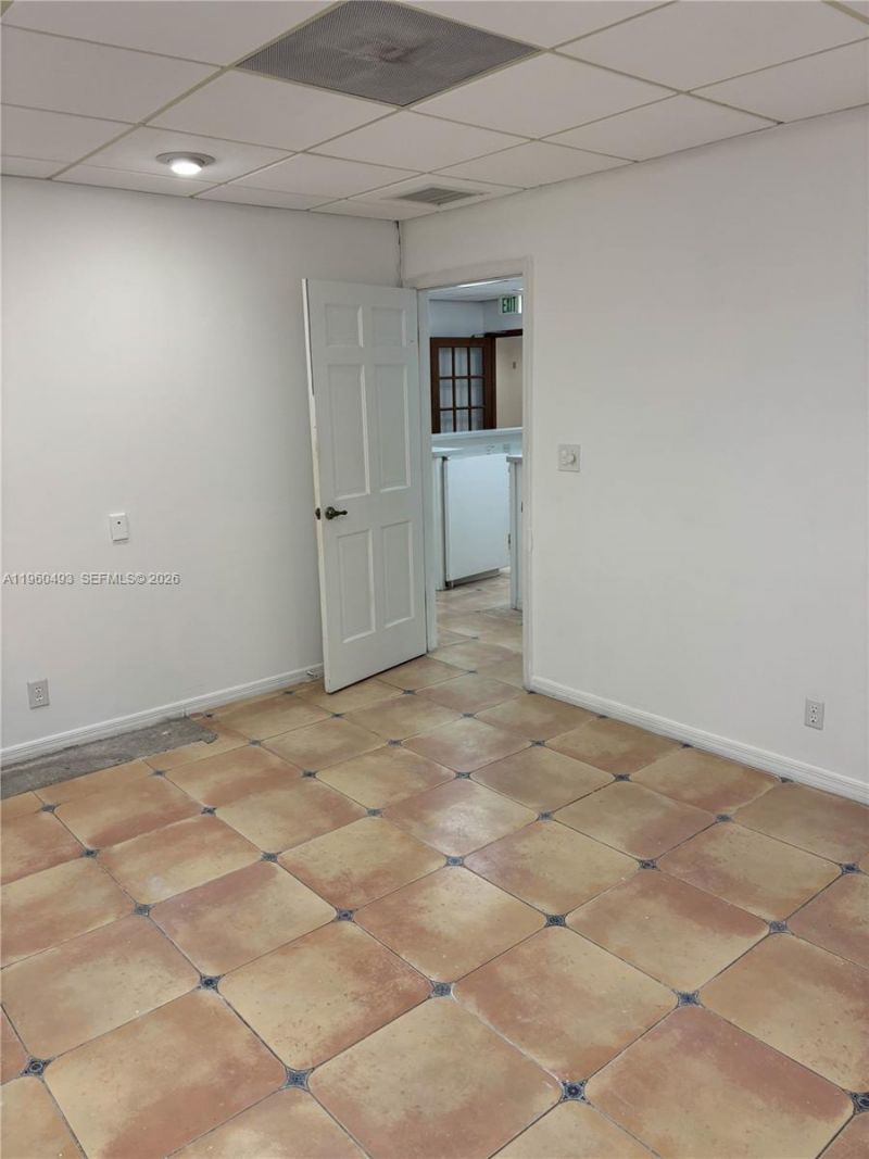 7800 W Oakland Park Blvd , Unit BLD-B #102, Sunrise, FL 33351 Photo