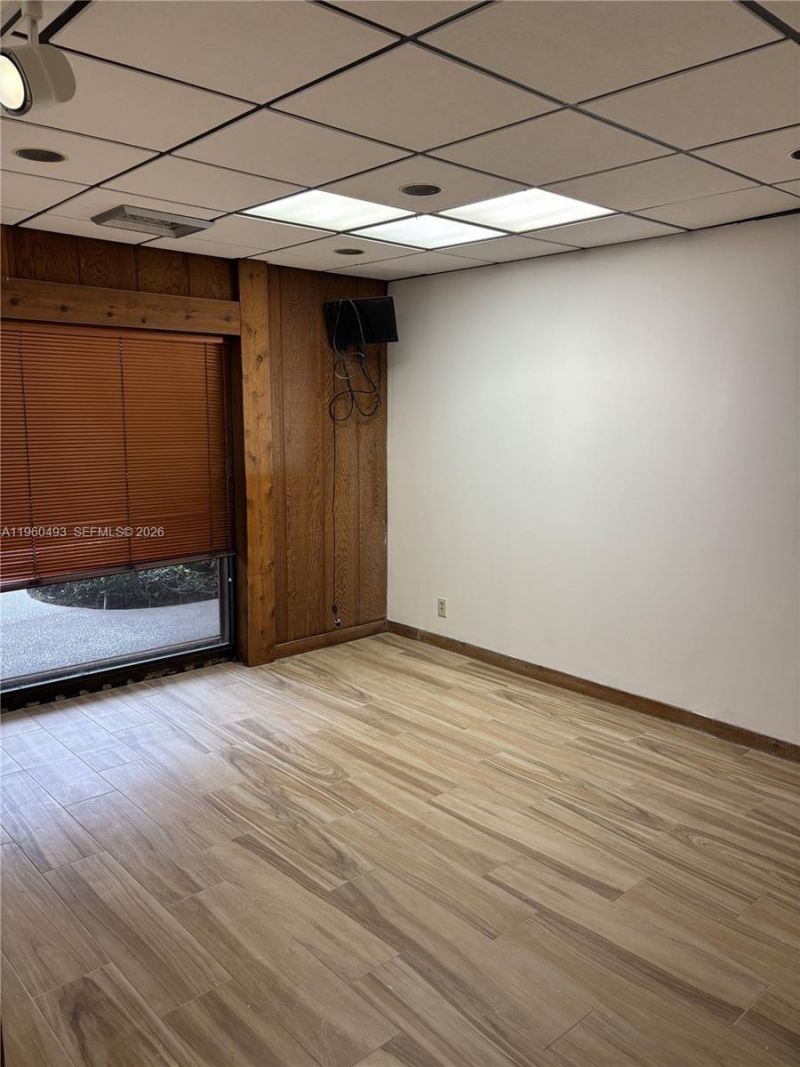 7800 W Oakland Park Blvd , Unit BLD-B #102, Sunrise, FL 33351 Photo