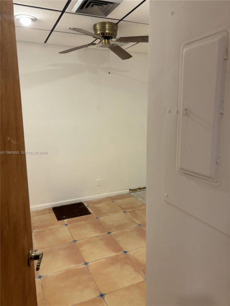 7800 W Oakland Park Blvd , Unit BLD-B #102, Sunrise, FL 33351 Photo