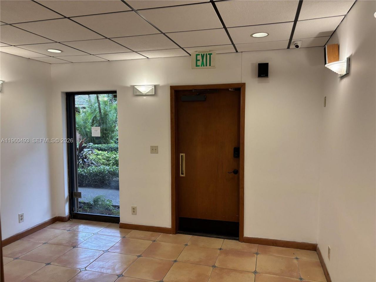 7800 W Oakland Park Blvd , Unit BLD-B #102, Sunrise, FL 33351 Photo