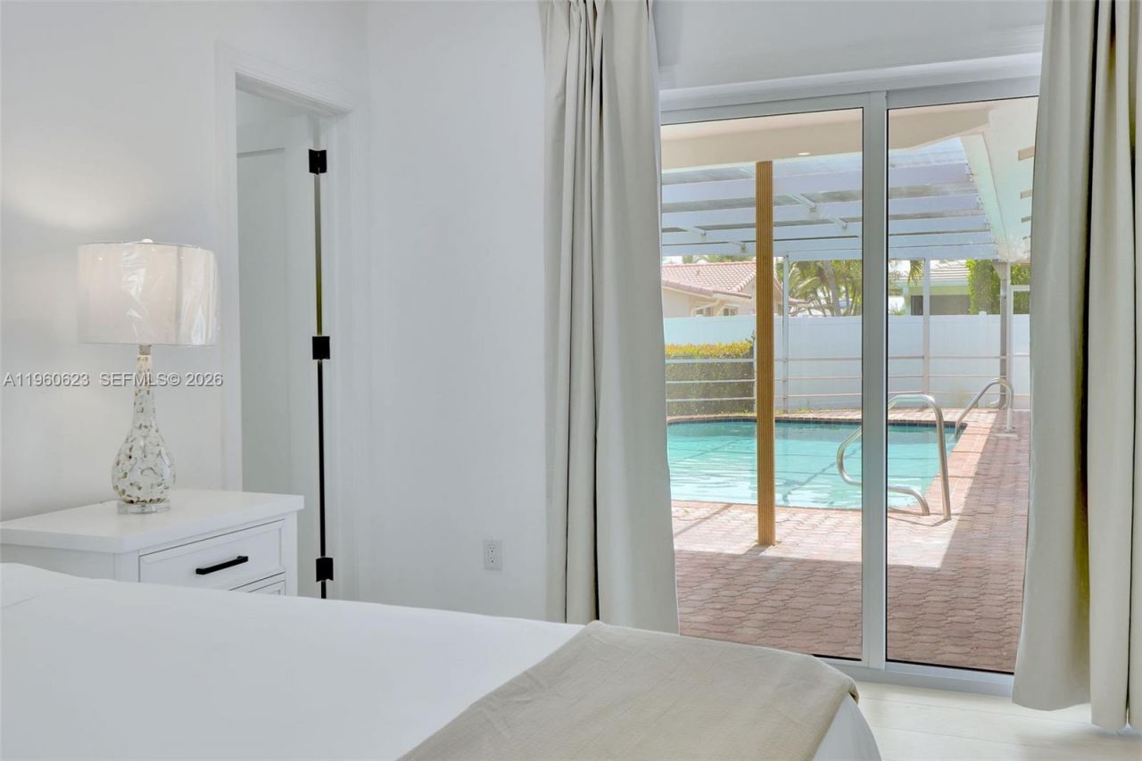 1050 SE 5th Ct , Pompano Beach, FL 33060 Photo