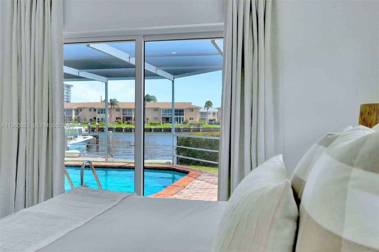 1050 SE 5th Ct , Pompano Beach, FL 33060 Photo