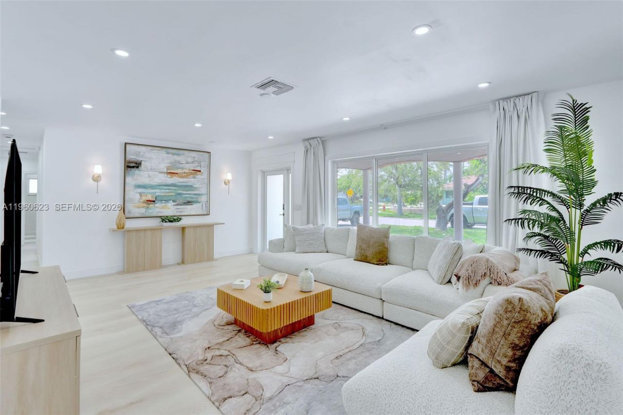 1050 SE 5th Ct , Pompano Beach, FL 33060 Photo