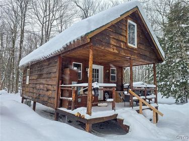 16 N Shore Drive, Bernhards Bay, NY 13028