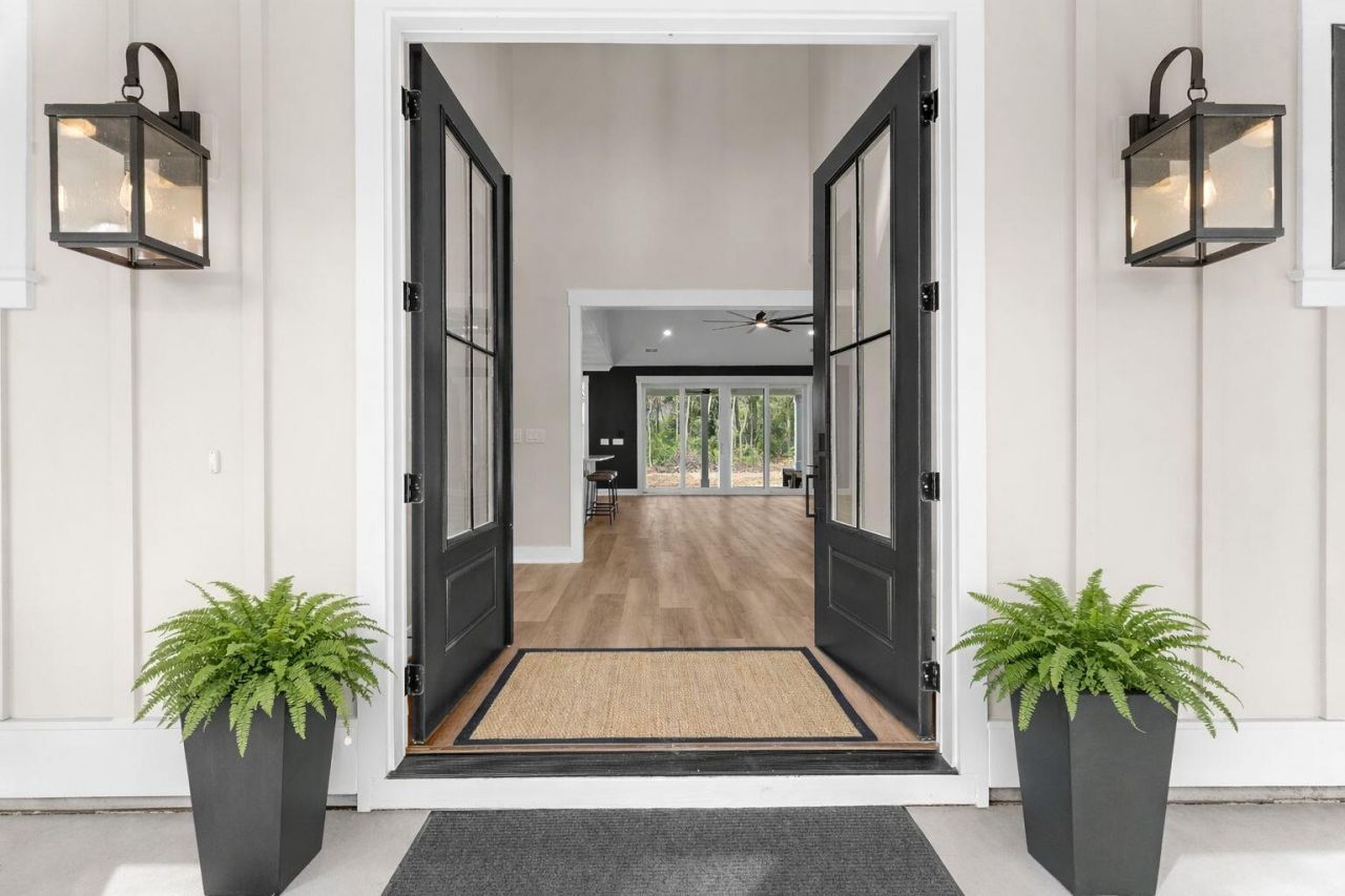 456 Waring Street Photo 10