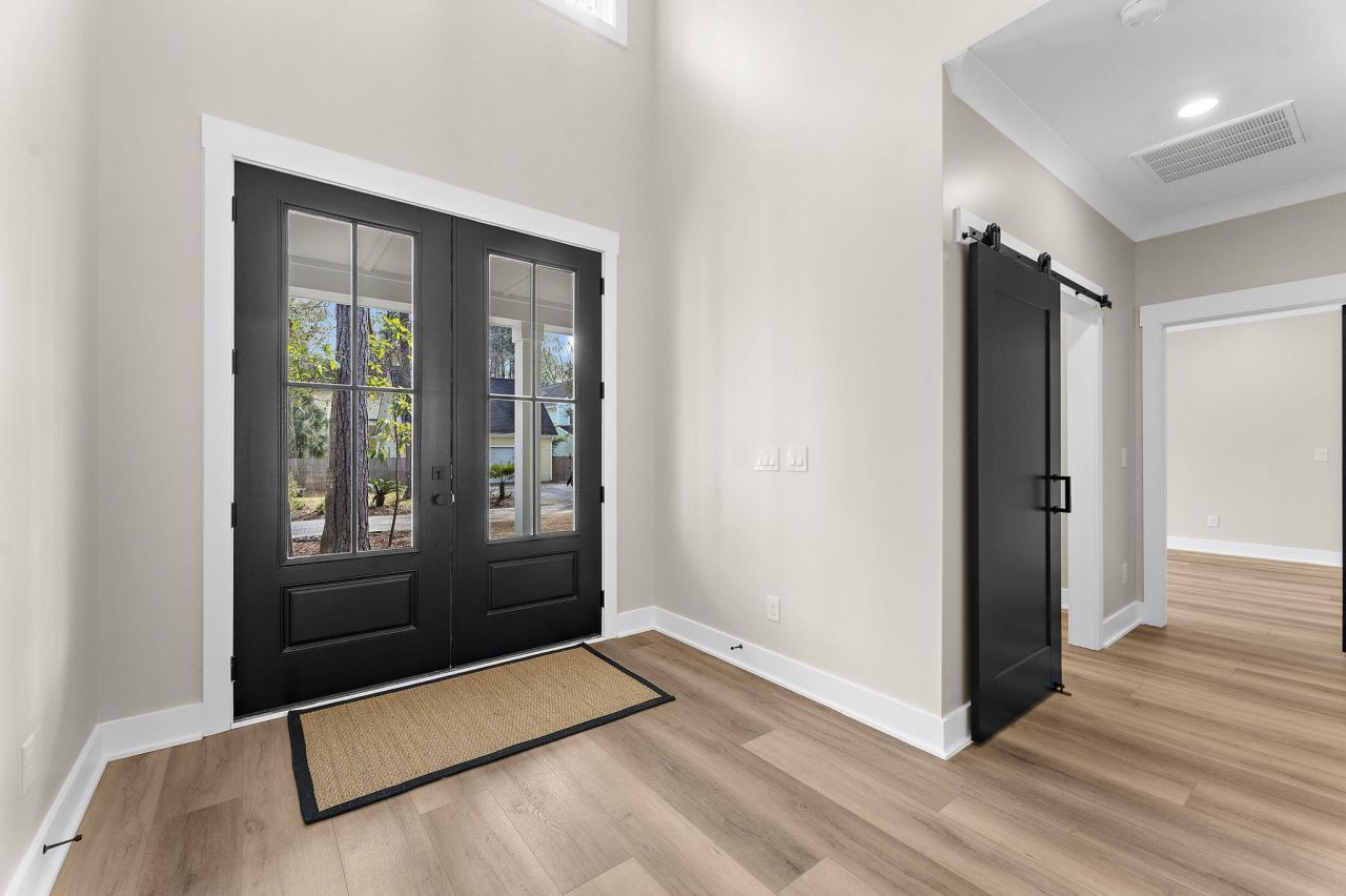 456 Waring Street Photo 12