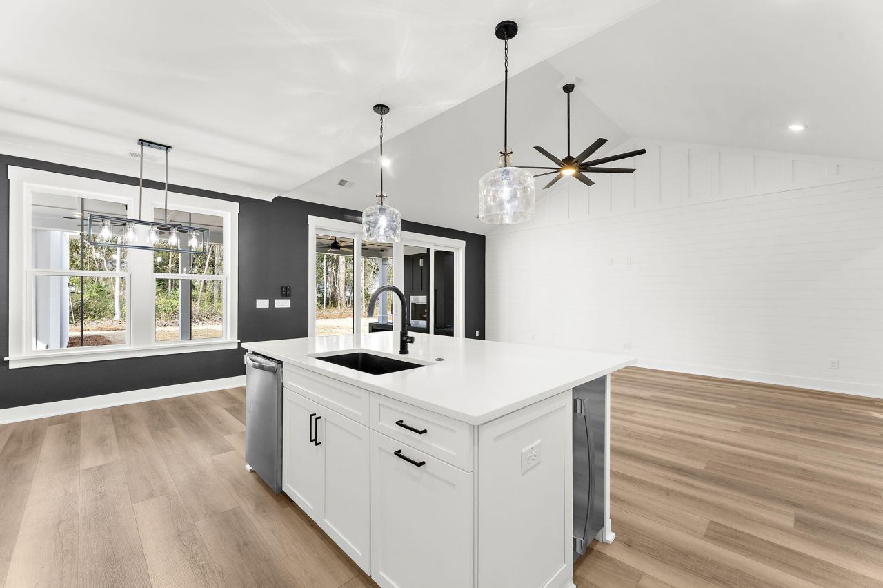 456 Waring Street Photo 23