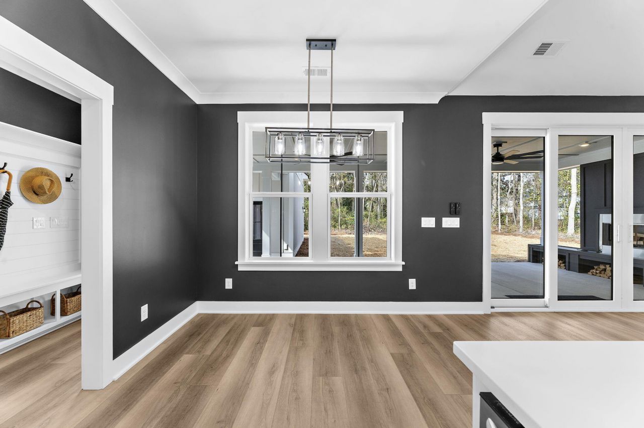 456 Waring Street Photo 24