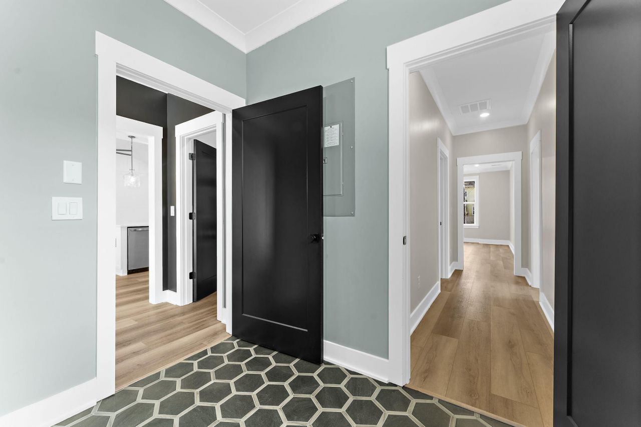 456 Waring Street Photo 34