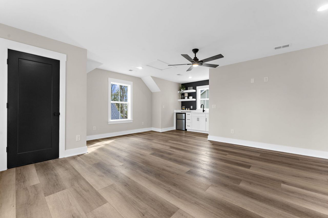 456 Waring Street Photo 70