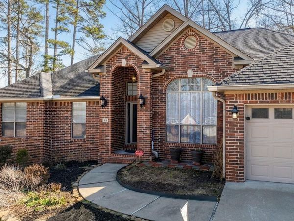 111 Beaulieu Court, Maumelle, AR 72113
