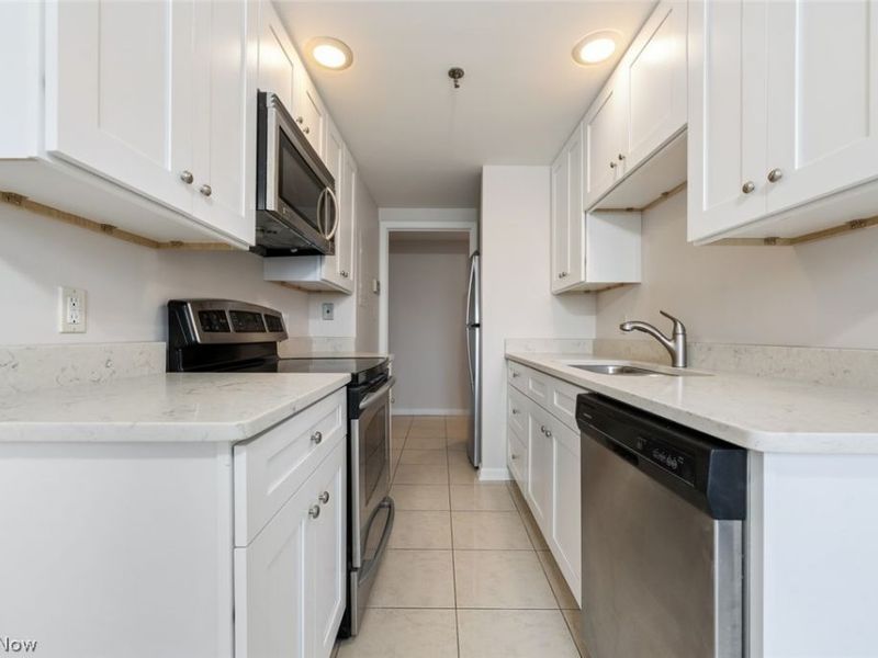 19000 Lake Road, Unit 5408, Rocky River, OH 44116 Photo 24