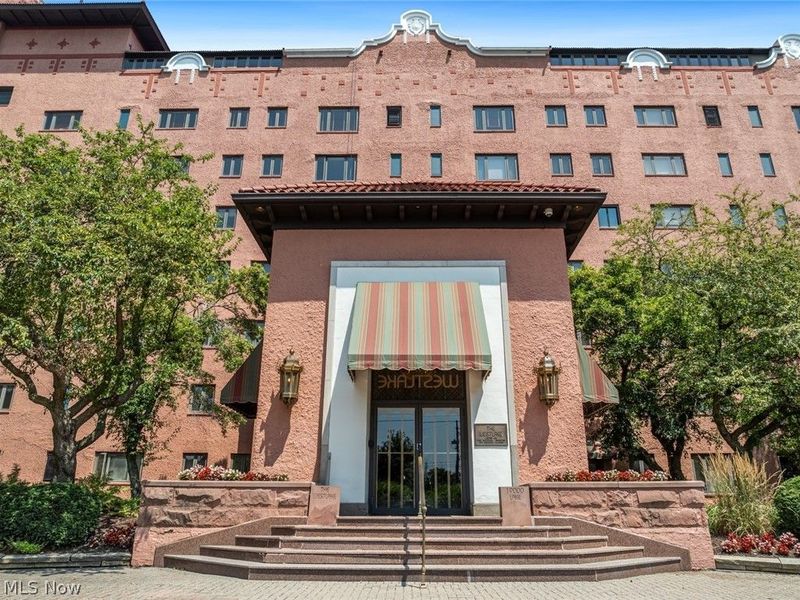 19000 Lake Road, Unit 5408, Rocky River, OH 44116 Photo 3